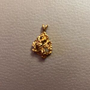 Intricate Gold Pendant for Women